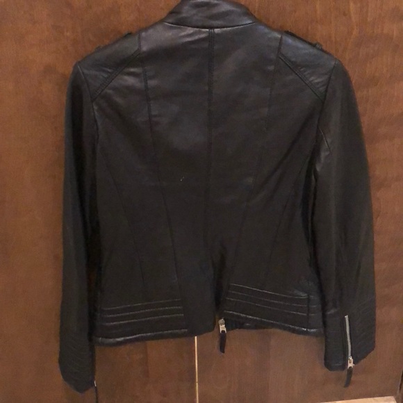 1 DAY SALE Gently used Michel Kors leather jacket - Picture 6 of 7